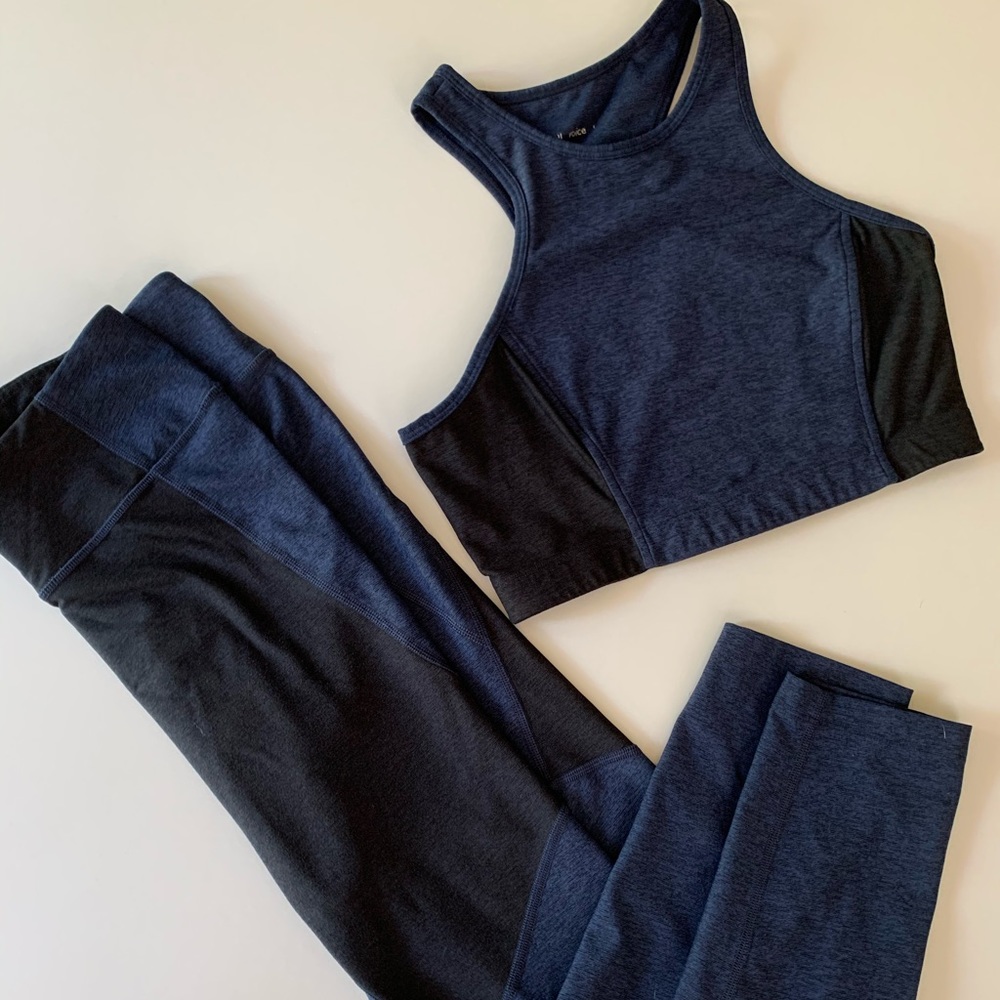 Outdoor Voice Warm Up Kit in blue/charcoal
